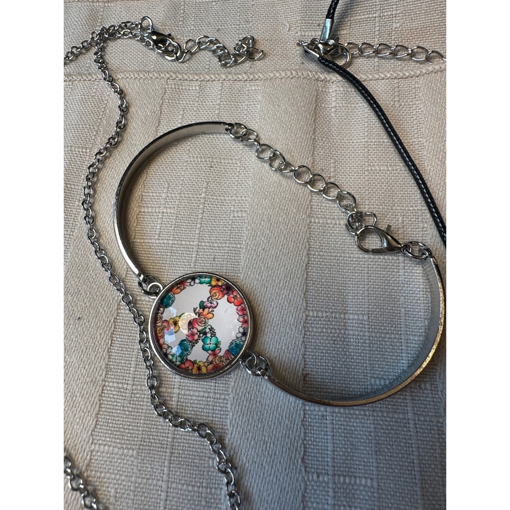 Floral Peace Sign Jewelry Set Silver Tone Necklace Bracelet Earrings 4pc Boho - Picture 4 of 9